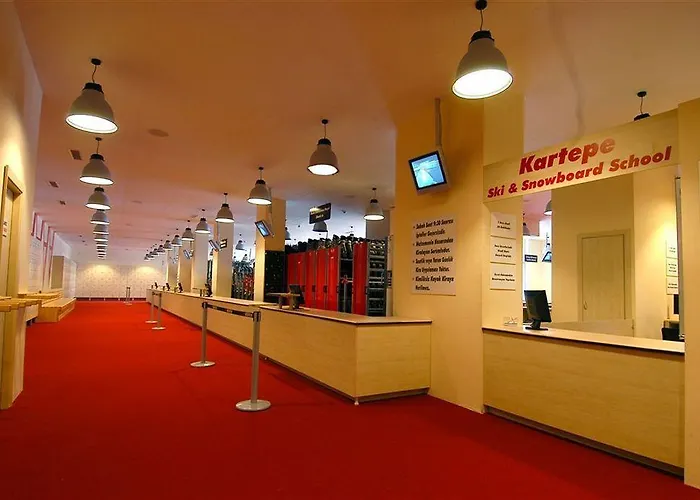 منتجع The Park 4*